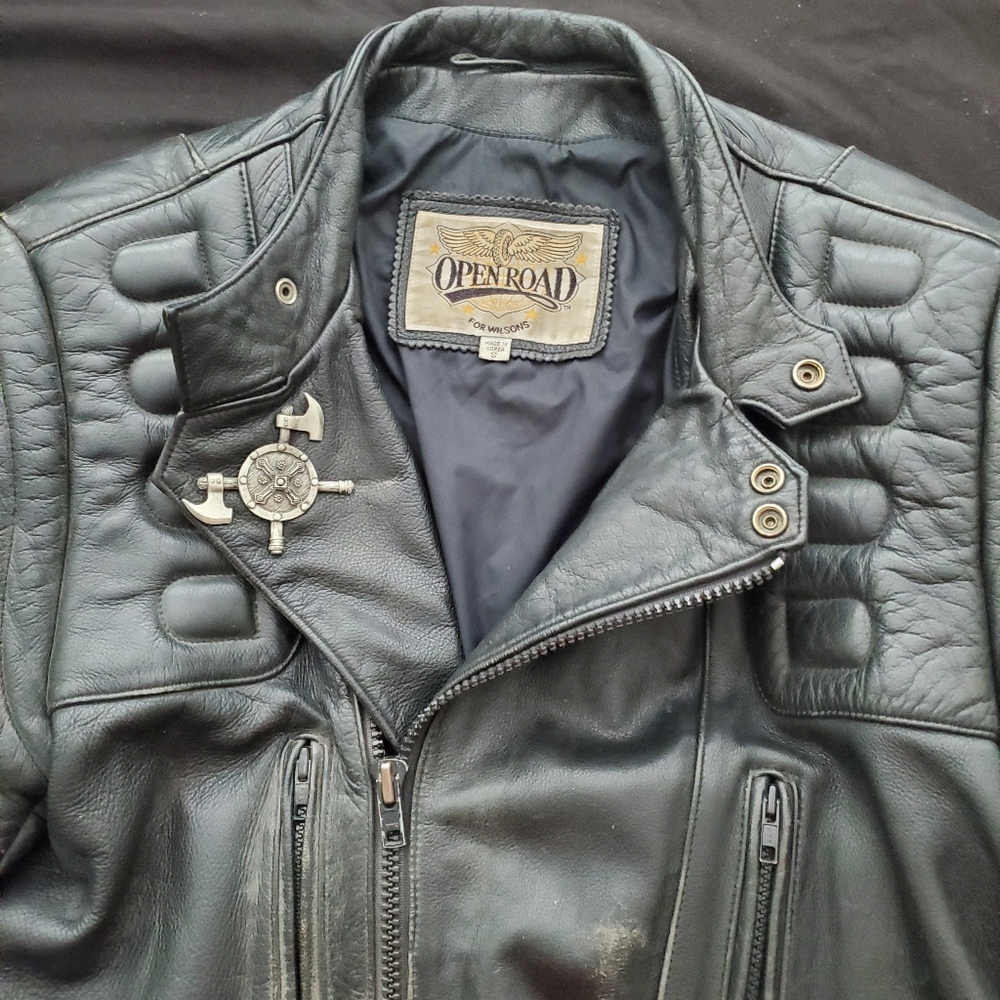 Motorcycle jacket - Picture 2 of 3